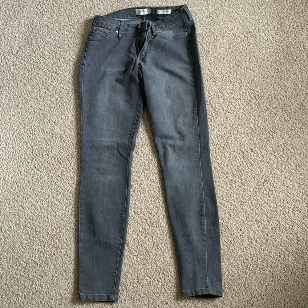 Grey Skinny Jeans!